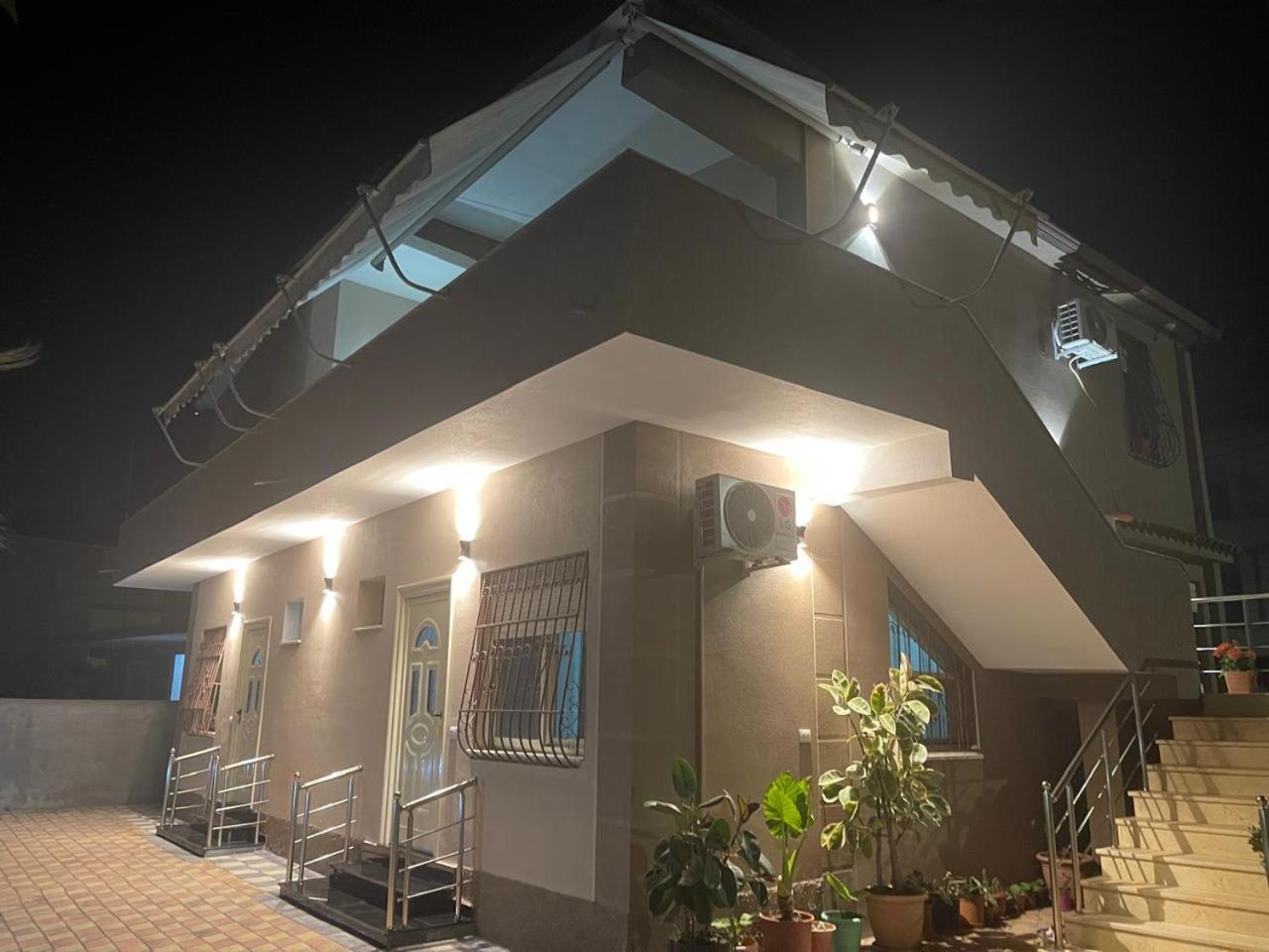 Vila Megi-Rent Room Vlorë 外观 照片